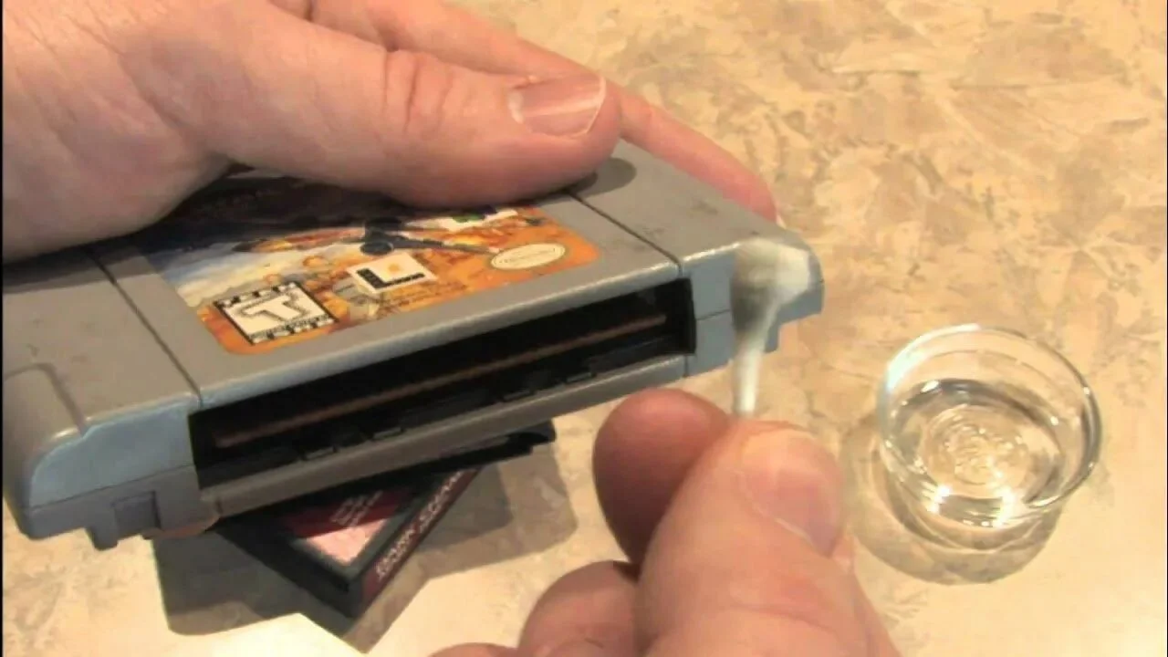 Cleaning game cartridges
